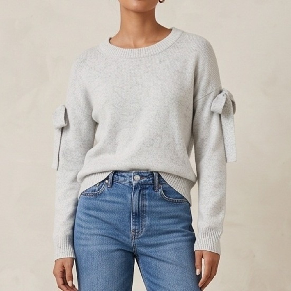 Ann Taylor L Gray Wool Blend Bow Sleeve‎ Sweater Large Unique Runway NWOT